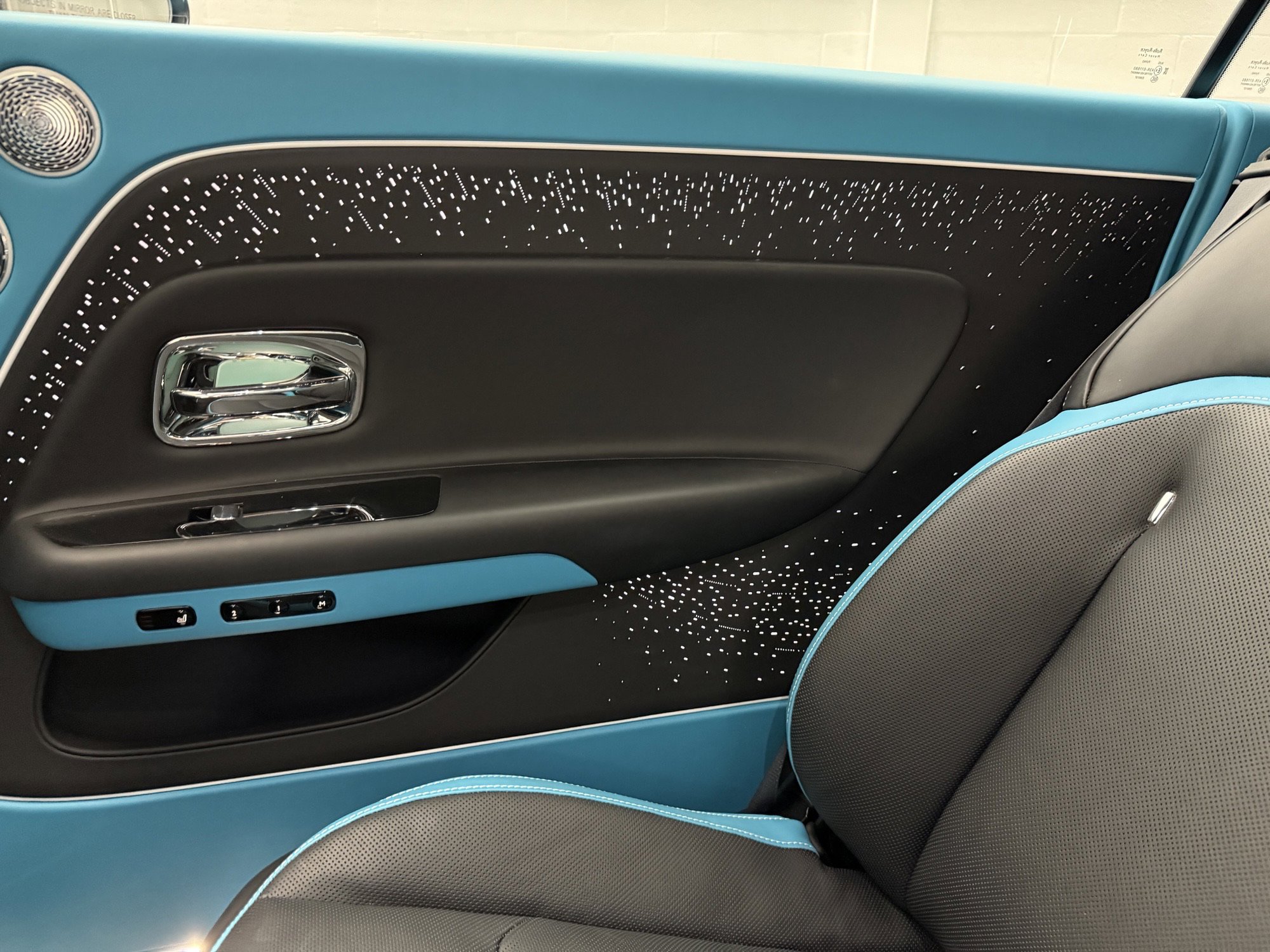 Used 2024 Rolls-Royce Spectre w/ Spectre Launch Package image 10