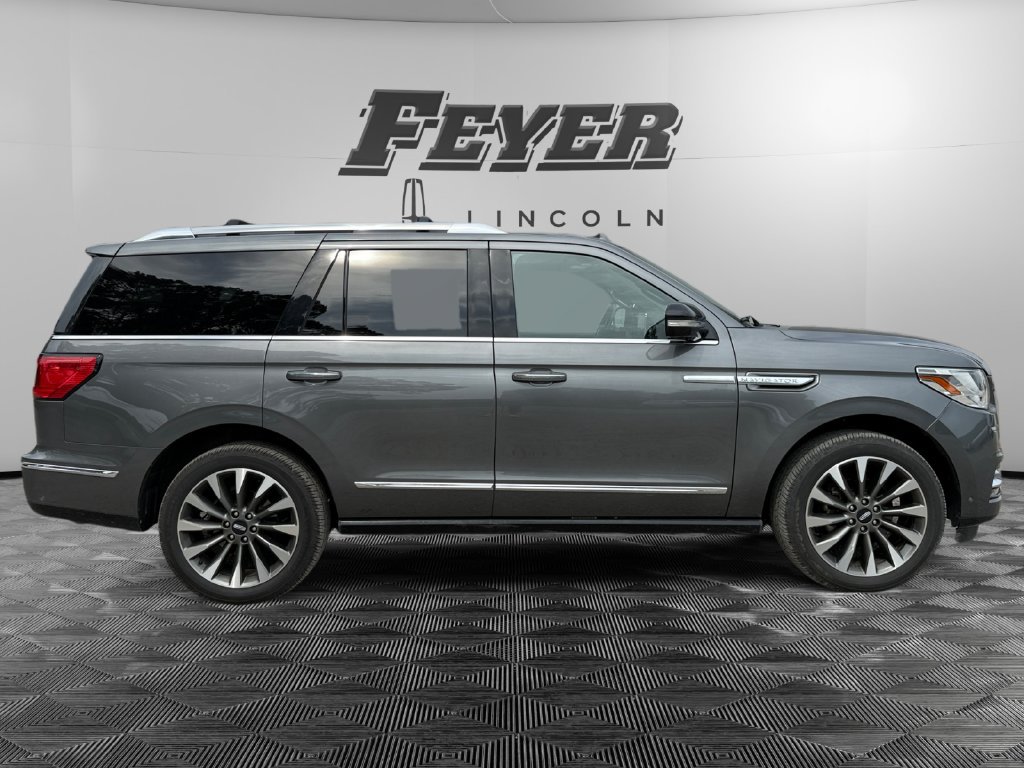 Used 2021 Lincoln Navigator Reserve w/ Luxury Package AWD/4WD image 5