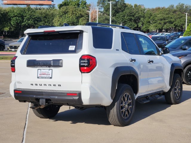 New 2026 Toyota 4Runner SR5 AWD/4WD image 4