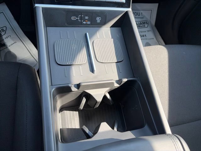 Certified 2025 Hyundai Santa Fe SE AWD/4WD image 13
