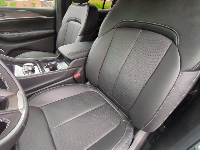 New 2026 Jeep Grand Cherokee Limited AWD/4WD image 27