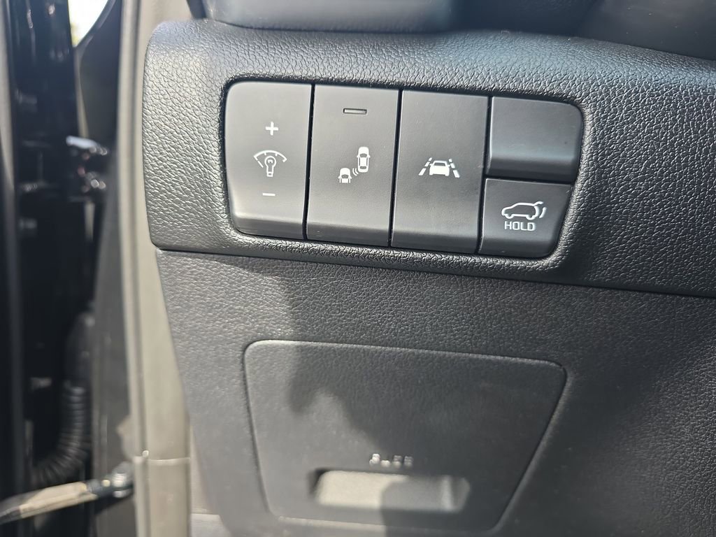Used 2021 Kia Sportage EX w/ EX Technology Package image 37