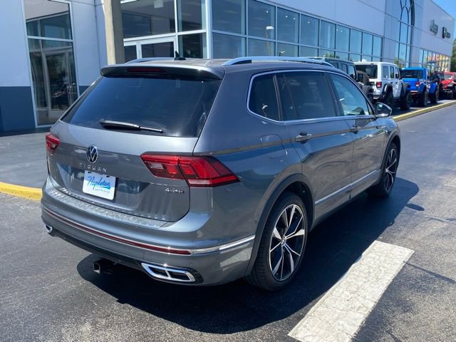 Used 2024 Volkswagen Tiguan SEL R-Line AWD/4WD image 9