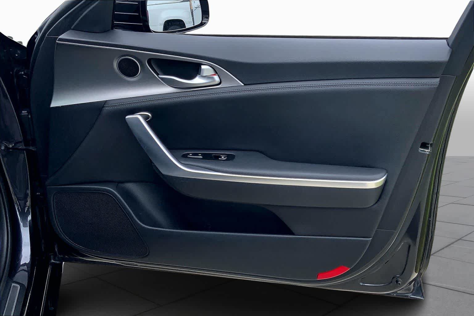 Used 2019 Kia Stinger GT RWD image 26