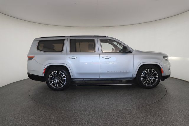 Used 2023 Jeep Grand Wagoneer Series III AWD/4WD image 22