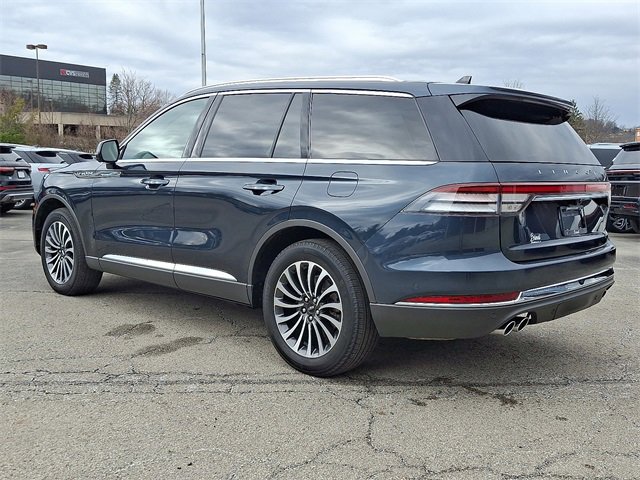 Used 2023 Lincoln Aviator Reserve w/ Equipment Group 201A image 4