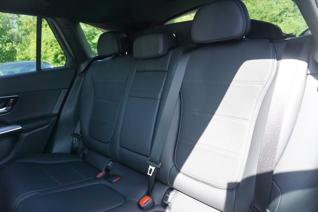 Certified 2025 Mercedes-Benz GLC 300 image 21