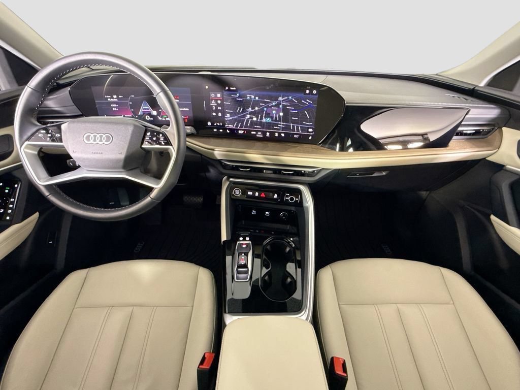 Used 2025 Audi Q5 Premium w/ Convenience Package AWD/4WD image 9