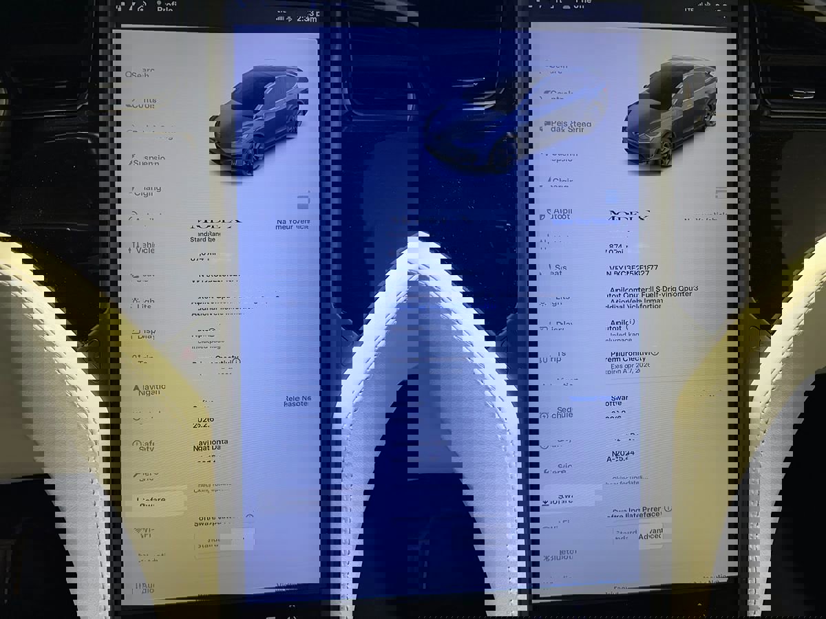 Used 2019 Tesla Model X image 36