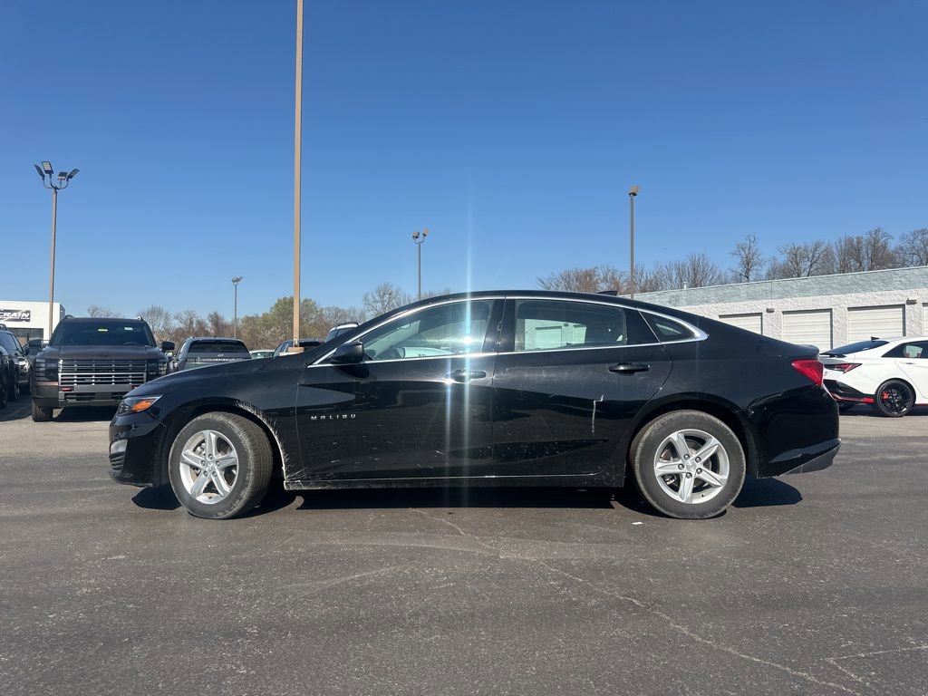 Used 2024 Chevrolet Malibu LT FWD image 16