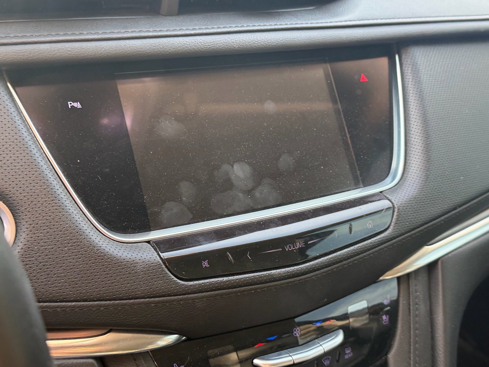 Used 2018 Cadillac XT5 Premium Luxury w/ LPO, Wheel Lock Package AWD/4WD image 8