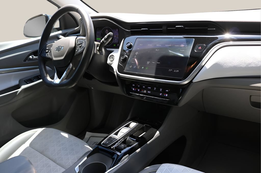 Used 2023 Chevrolet Bolt EUV Premier FWD image 20