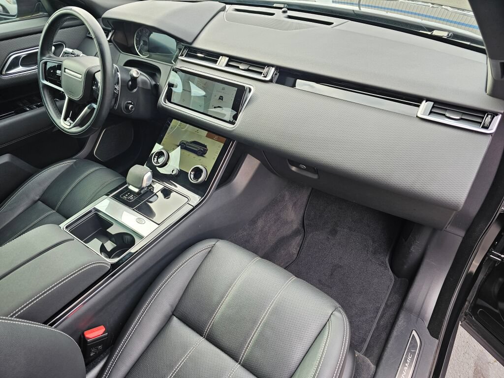 Used 2022 Land Rover Range Rover Velar R-Dynamic S AWD/4WD image 11