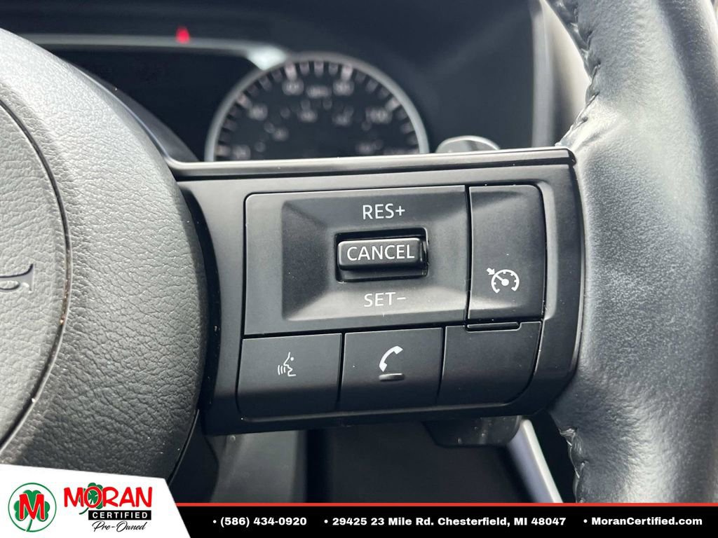 Used 2022 Nissan Rogue S AWD/4WD image 24