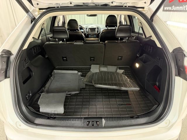 Used 2019 Ford Edge SEL w/ Equipment Group 201A AWD/4WD image 9