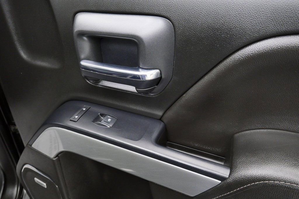 Used 2018 Chevrolet Silverado 2500 LTZ w/ Duramax Plus Package image 19