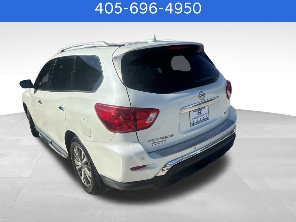 Used 2019 Nissan Pathfinder SL w/ Cargo Package image 4