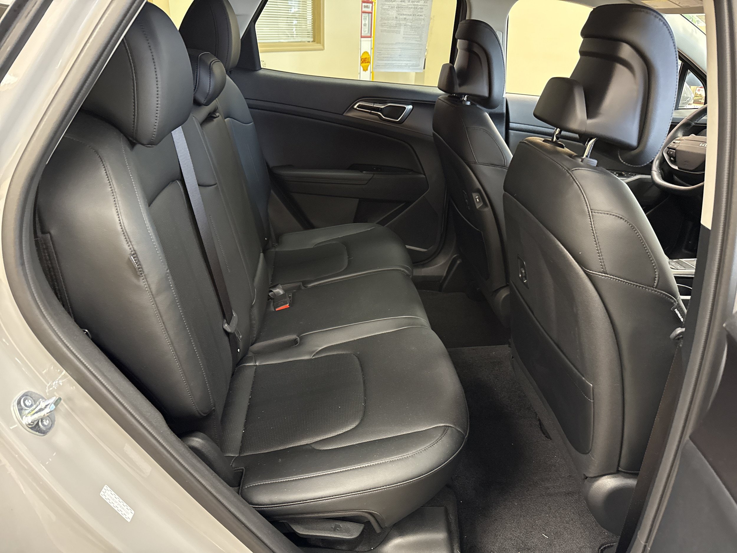 Used 2026 Kia Sportage EX AWD/4WD image 16