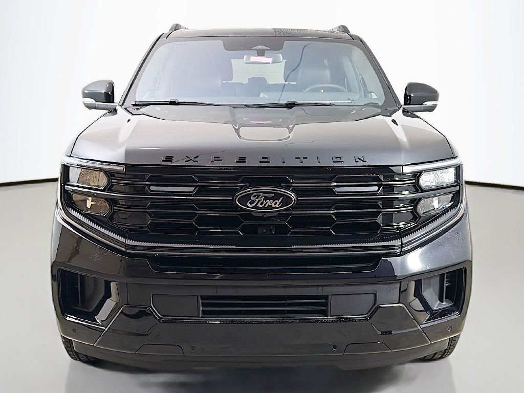 New 2025 Ford Expedition Max Platinum w/ Stealth Performance Package image 15