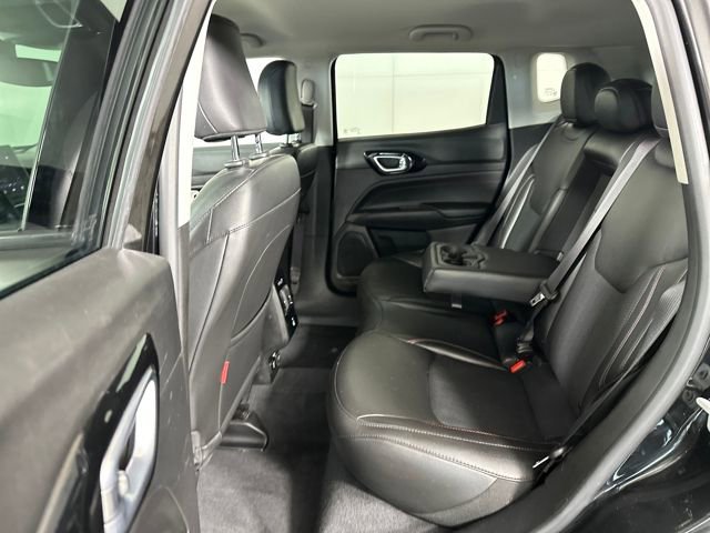 Used 2022 Jeep Compass Trailhawk w/ Trailhawk Convenience Group image 25