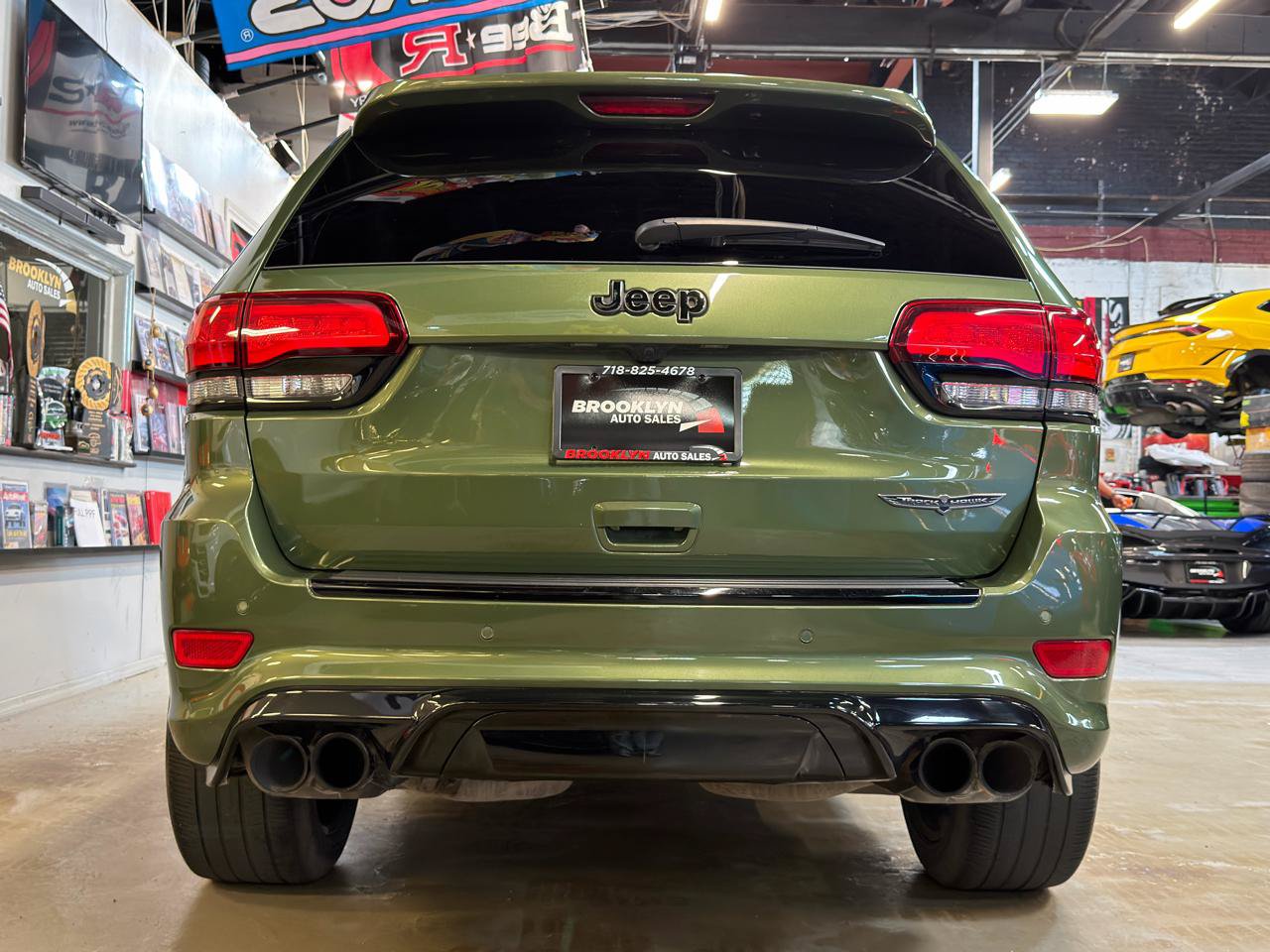 Used 2021 Jeep Grand Cherokee Trackhawk w/ Trailer Tow Group IV AWD/4WD image 8