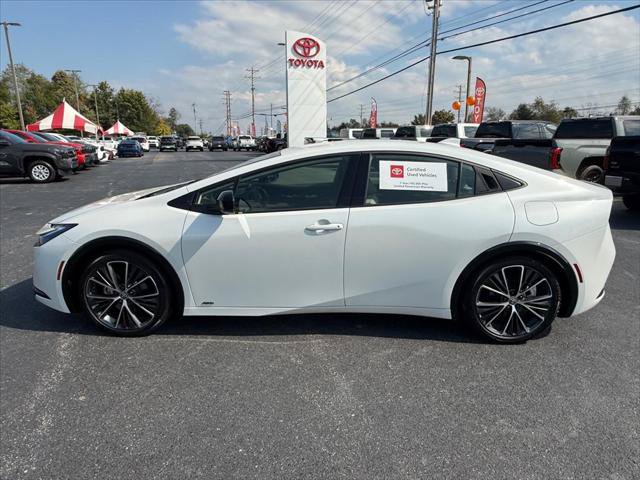 Certified 2025 Toyota Prius XLE AWD/4WD image 1