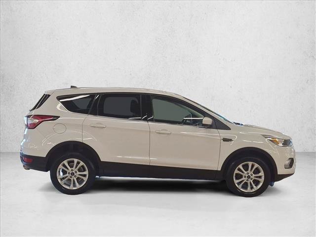 Used 2017 Ford Escape SE AWD/4WD image 4