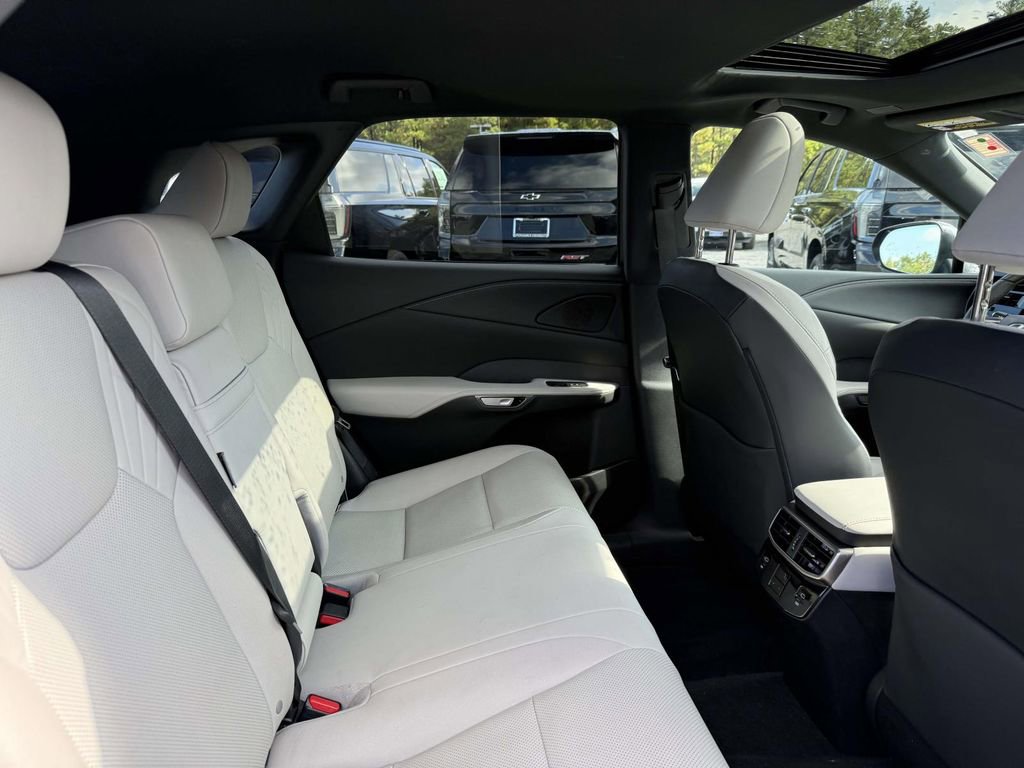 Used 2024 Lexus RX 350 Premium image 18