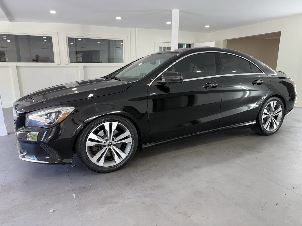 Used 2019 Mercedes-Benz CLA 250 image 2