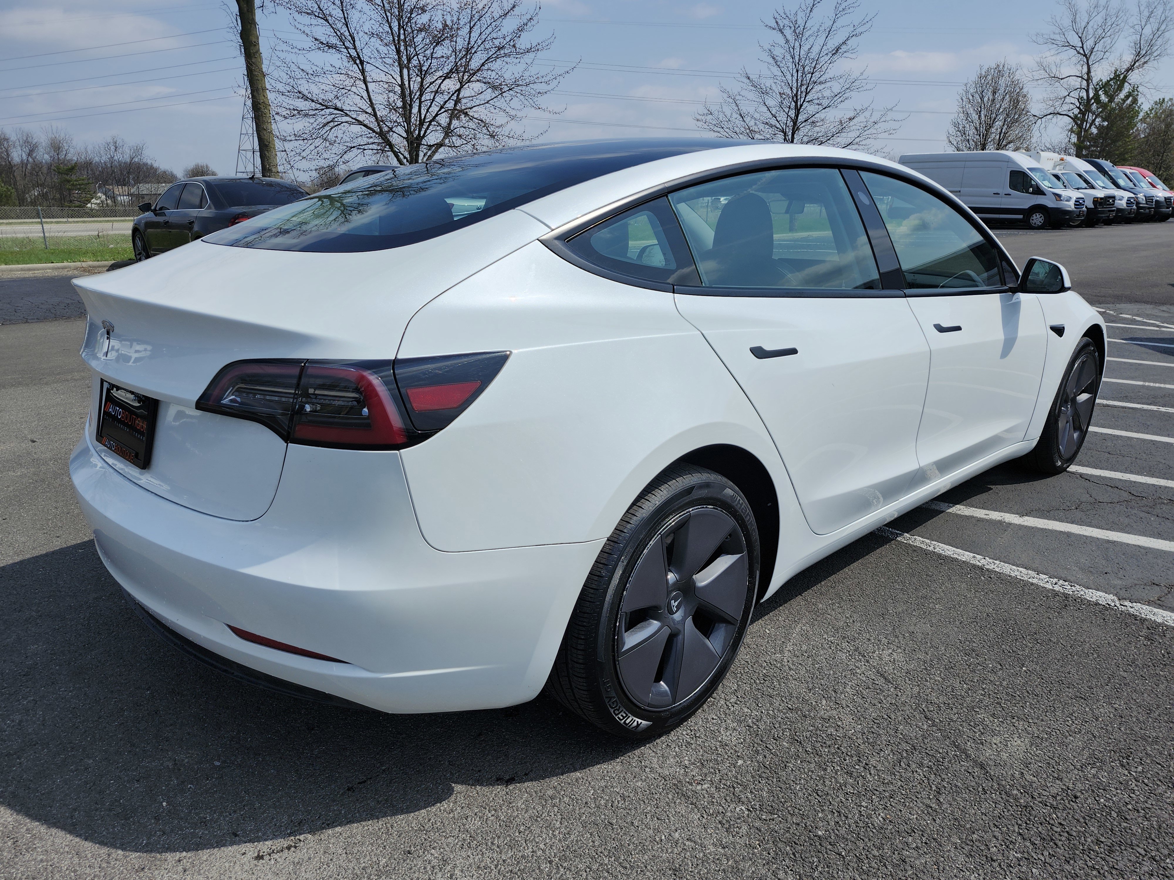 Used 2023 Tesla Model 3 Standard Range image 17