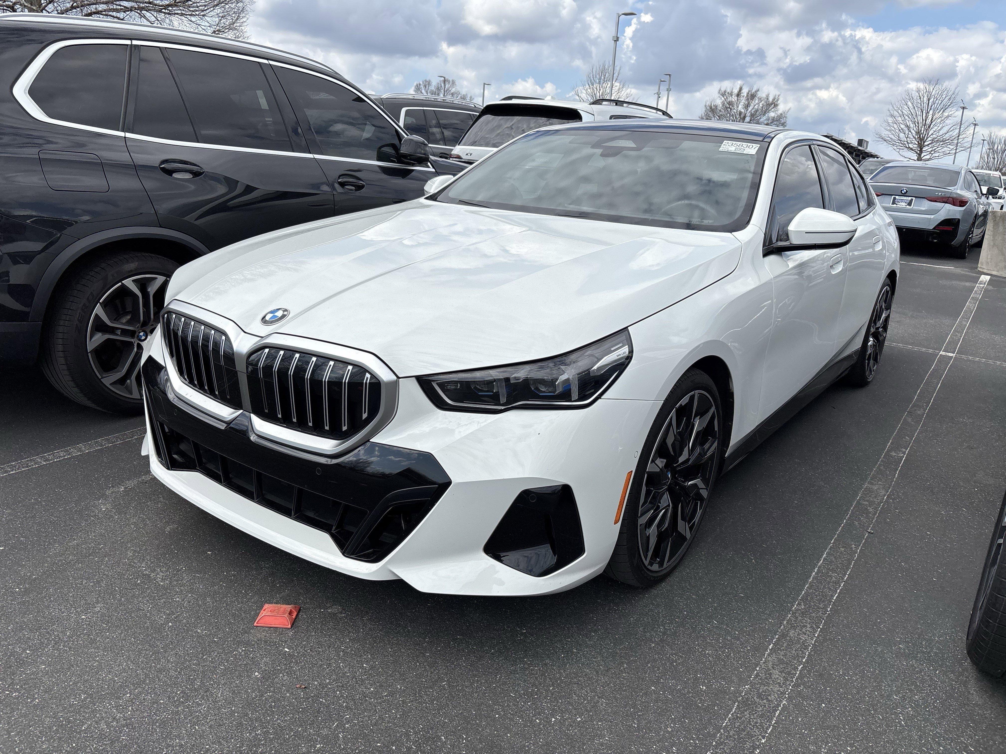 Certified 2024 BMW 530i 530i w/ Executive Package image 13