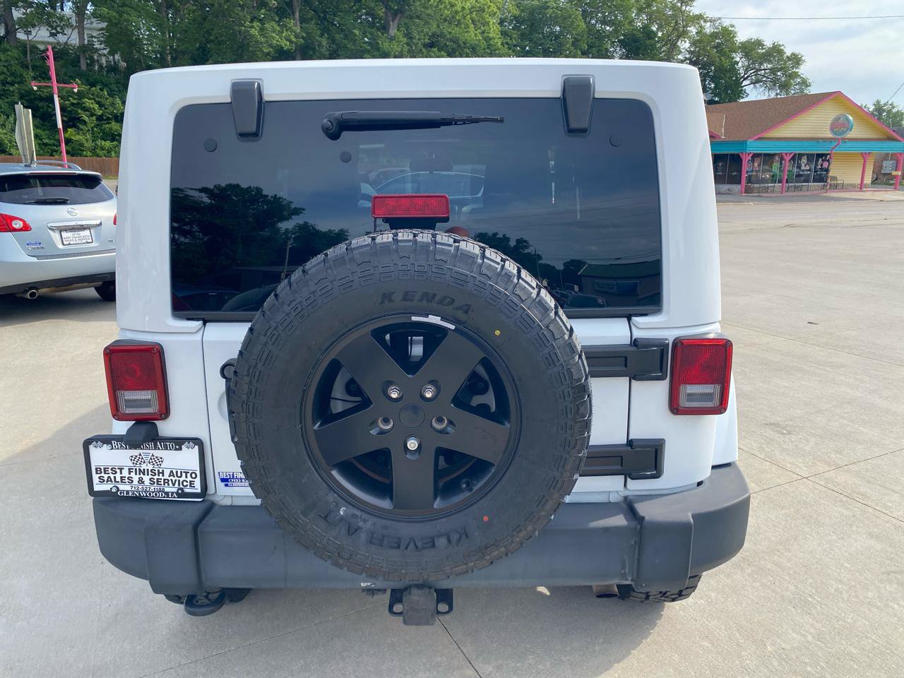 Used 2012 Jeep Wrangler Rubicon w/ Dual Top Group AWD/4WD image 7