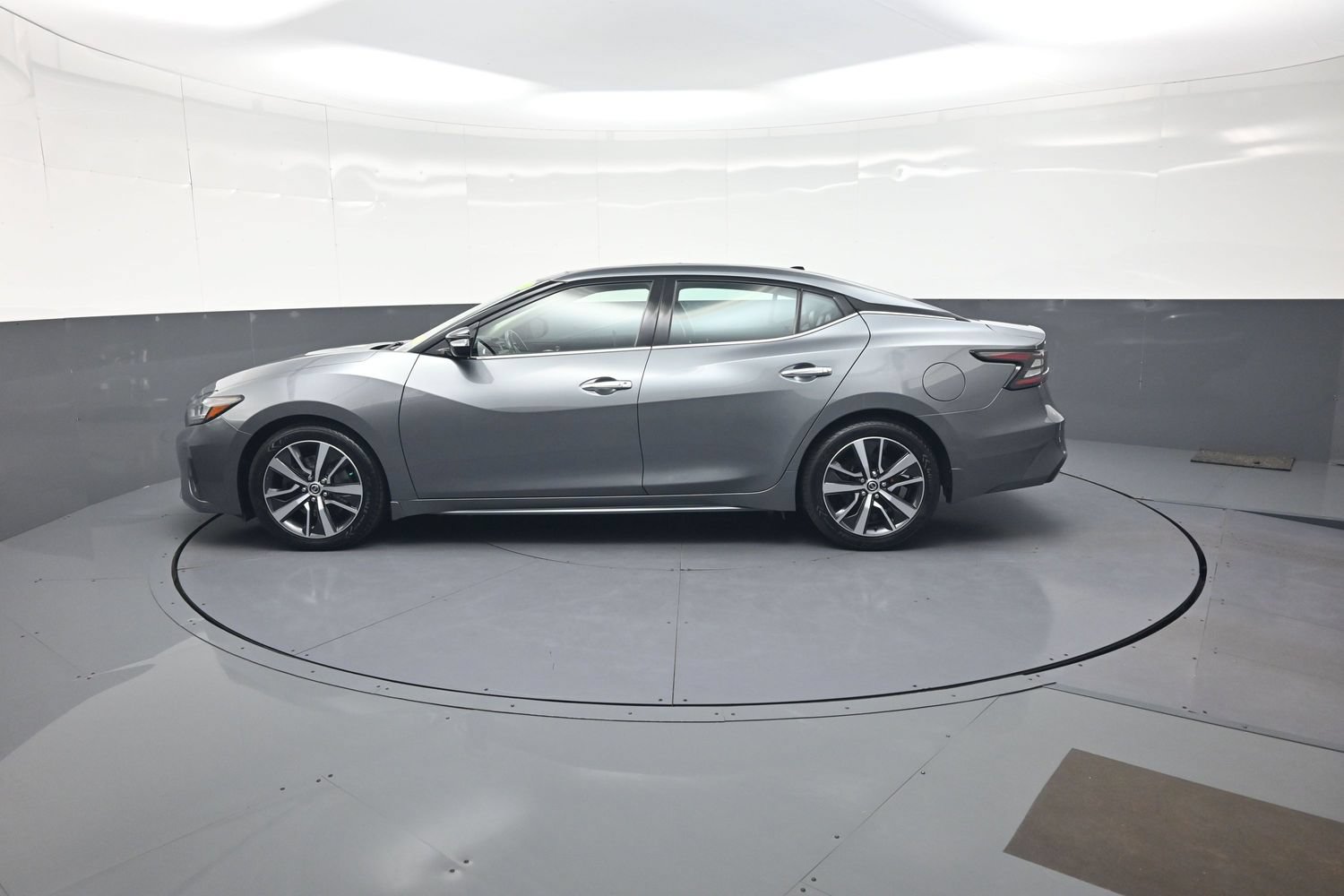 Used 2019 Nissan Maxima 3.5 SL w/ Floor Mat Group FWD image 6