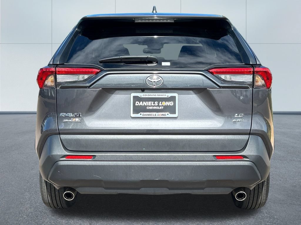 Used 2023 Toyota RAV4 LE AWD/4WD image 4