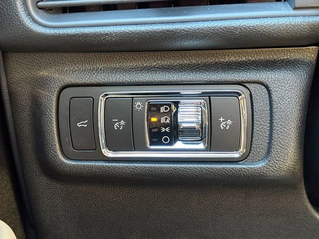 Used 2023 Lincoln Corsair Reserve w/ Equipment Group 202A image 35