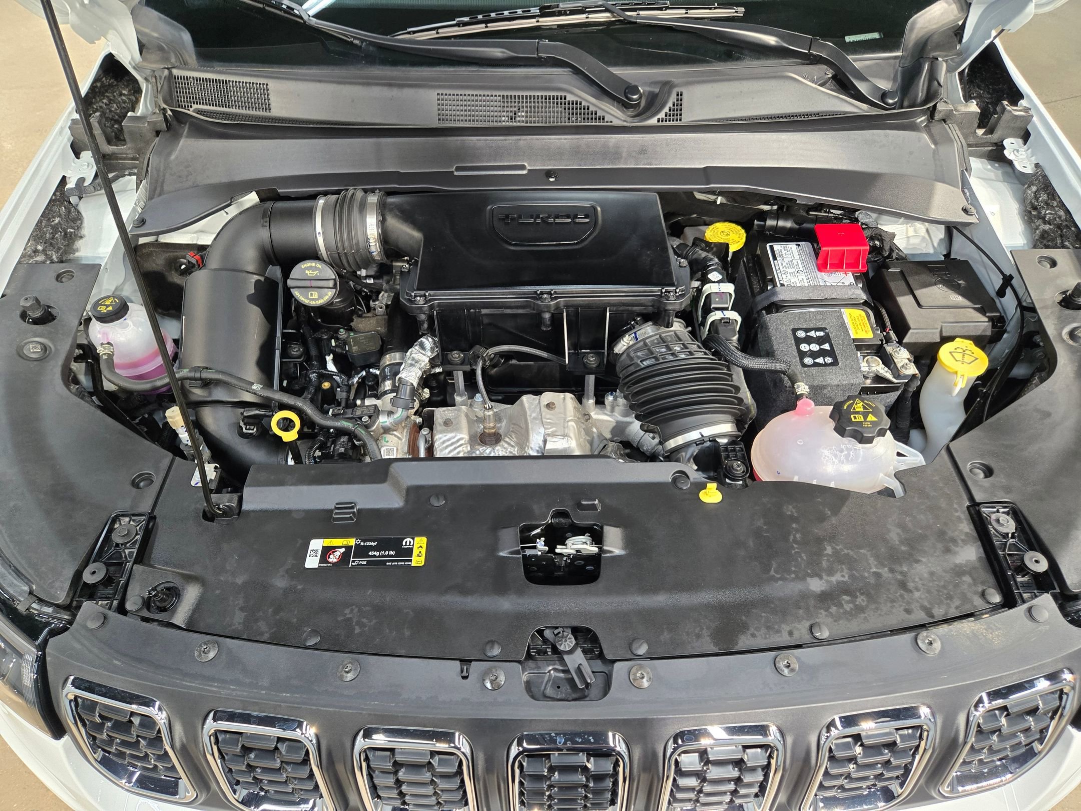 Used 2025 Jeep Compass Sport image 19