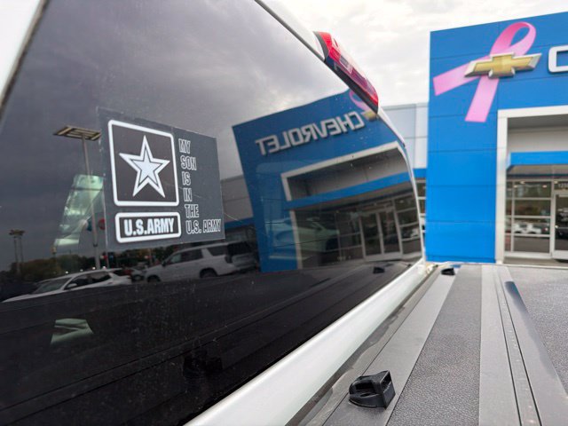 Used 2015 Chevrolet Silverado 2500 LT w/ LT Convenience Package AWD/4WD image 15