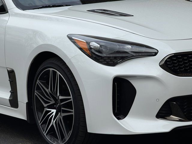 Used 2023 Kia Stinger GT2 image 3
