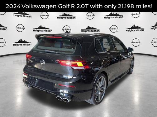 Used 2024 Volkswagen Golf R AWD/4WD image 5