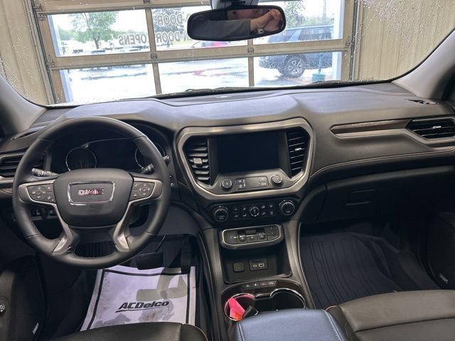 Used 2023 GMC Acadia AT4 w/ GMC Pro Grade Package AWD/4WD image 37