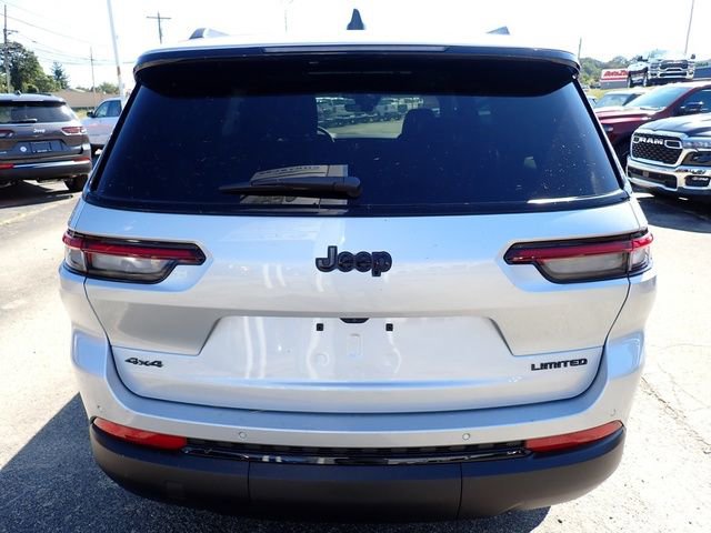 New 2025 Jeep Grand Cherokee L Limited w/ Black Appearance Package image 4