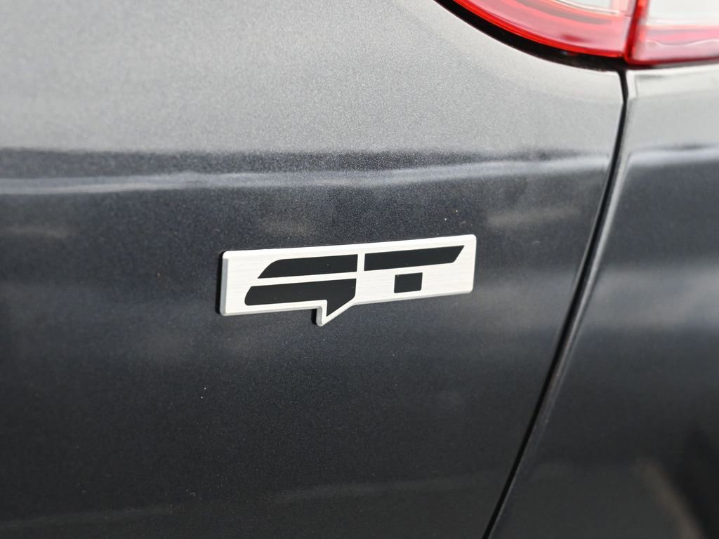 Used 2023 Kia Stinger GT2 image 44