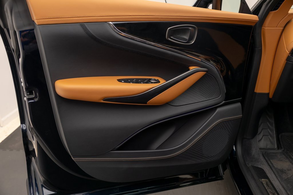 New 2025 Aston Martin DBX 707 image 15