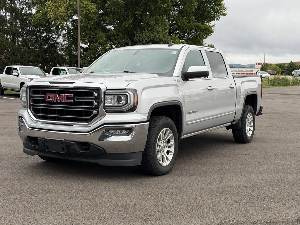Used 2018 GMC Sierra 1500 SLE w/ SLE Value Package AWD/4WD image 2