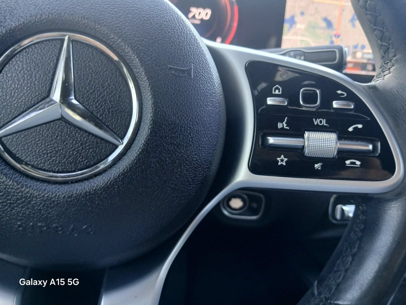Used 2020 Mercedes-Benz GLE 350 4MATIC w/ Premium Package image 29