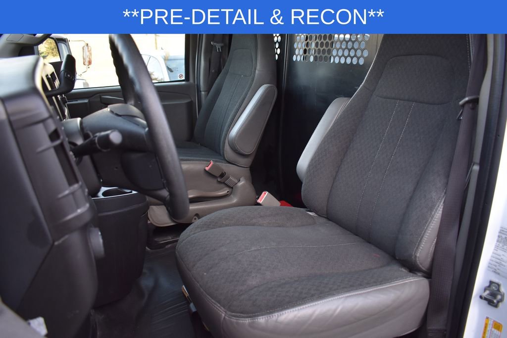 Used 2024 GMC Savana 2500 w/ Driver Convenience Package image 10