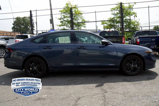 Used 2025 Honda Accord SE image 3