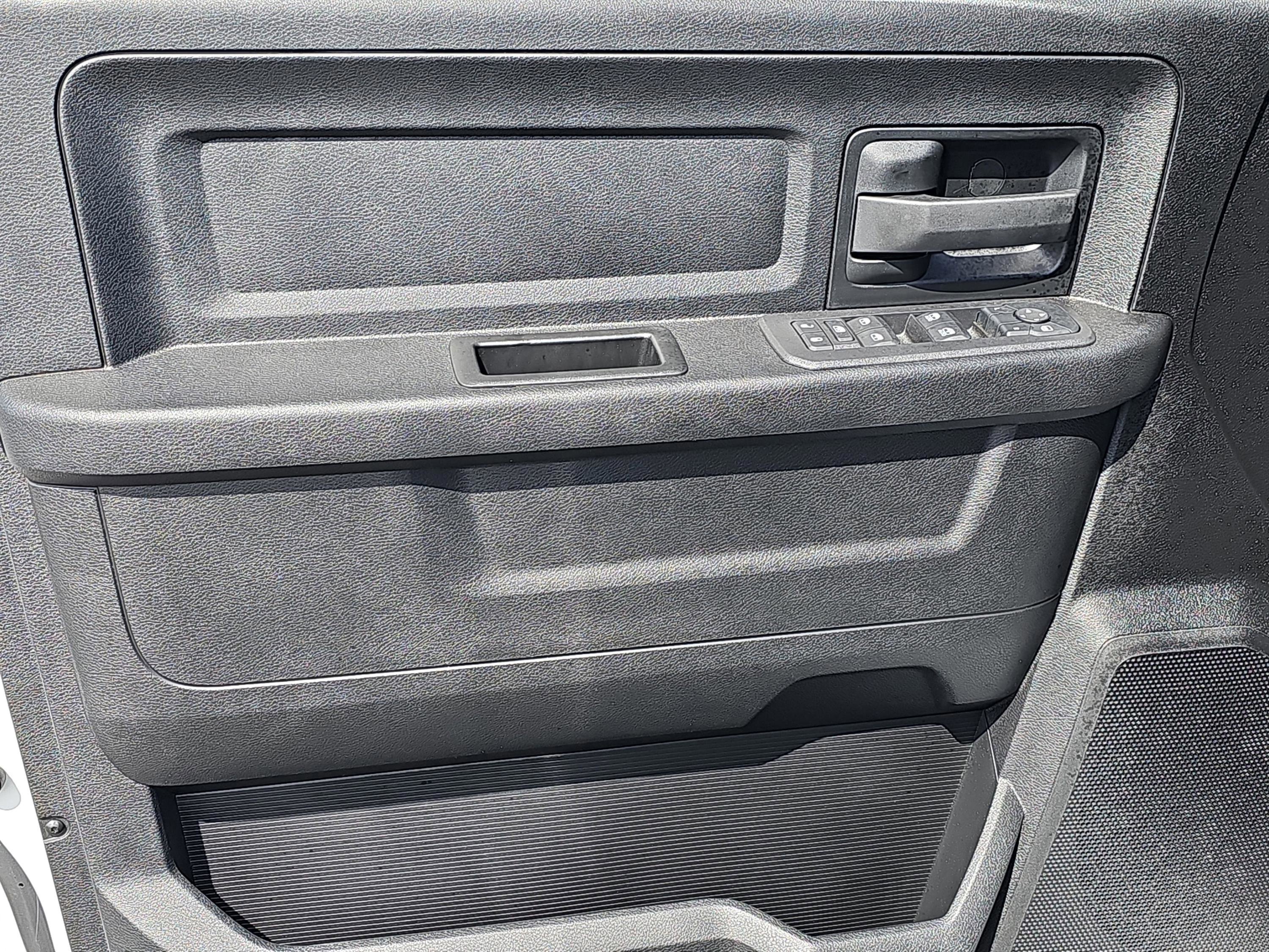 New 2025 RAM 2500 Tradesman AWD/4WD image 17