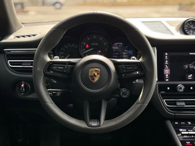 Used 2023 Porsche Macan GTS image 29