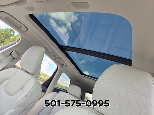 Used 2023 Volvo XC60 B5 Plus AWD/4WD video 2
